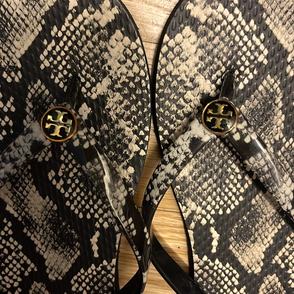 Tory Burch flip flops - Picture 3 of 3